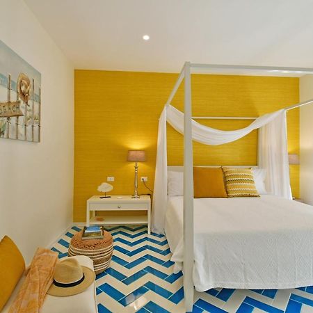 Luxury Suites Casa Di Joy In צ'פאלו מראה חיצוני תמונה